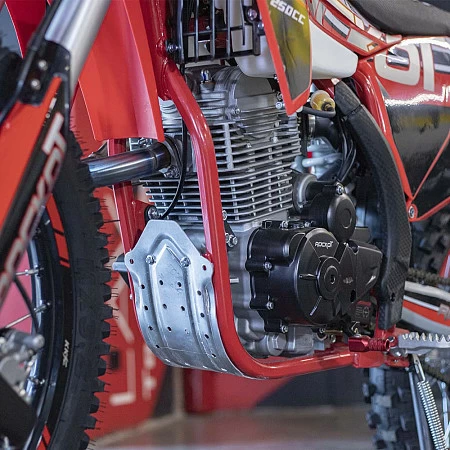 Мотоцикл эндуро ROCKOT GS 7 Tribute 2.0 (250cc, 172FMM-5 (PR250), 21/18)